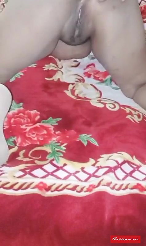 Bhabhi Milky boobs licking and masterbating