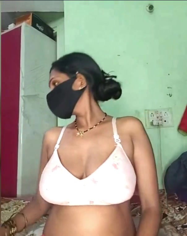 sexy Village bhabhi have fun in VC