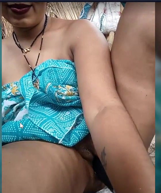 Bhabhi Fingering in vc