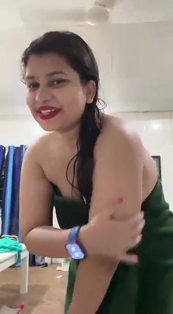 Horny milf dancing naked