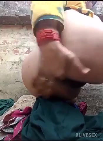 Deshi aunty  Big Tits Cam  Big Butt