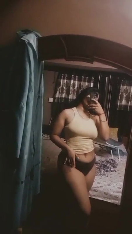 Curvy Indian Horny Gf Dancing Fingering Squirting