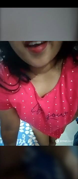 Desi Cam Pussy Licking l