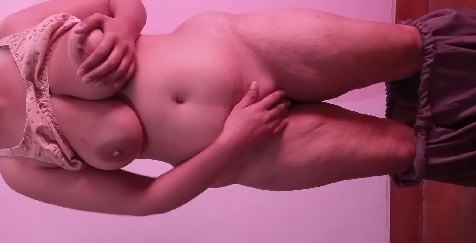 Busty Pakistani mom huge tits