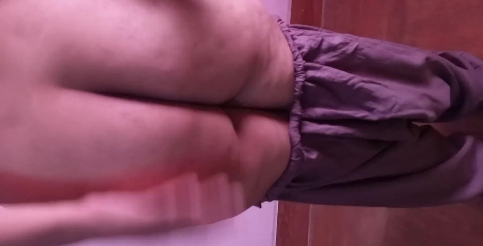 Busty Pakistani mom huge tits