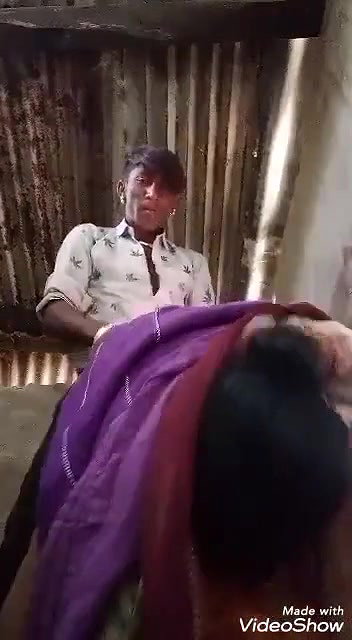 Dehati Adivasi Bhabhi fucked doggy style outdoors