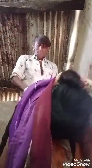 Dehati Adivasi Bhabhi fucked doggy style outdoors