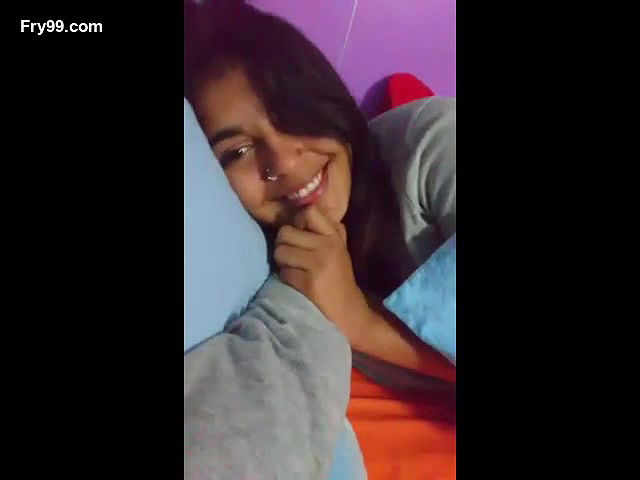 hath pe tel lga k indian desi harafa ne mere bade lund ka pani nikala