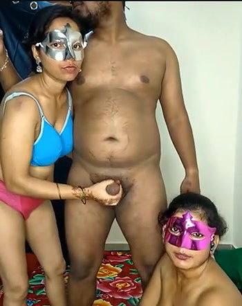 Threesome live showing in VC and Blowjob