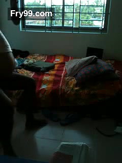 Hindustan Hot Savita aunty seduce electrician while he repairing light (Light mistri ke sath kya kand) Hindi audio