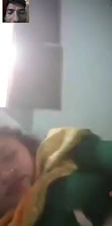 Bangladeshi Bhabhi showing boobs
