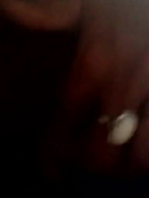 Bangladeshi horny wife fungering pussy