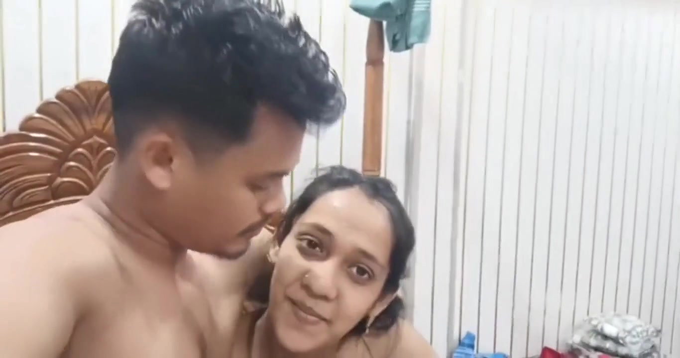 Married Guwahati Wife Romance Hard Boobs Pressing And Giving Handjob