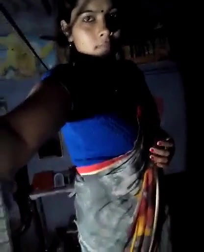 Dehati wife showing pussy