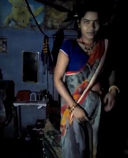 Dehati wife showing pussy
