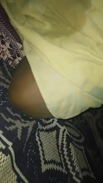 chubby Tamil milking wife