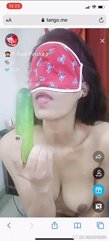 late night Tango sex show