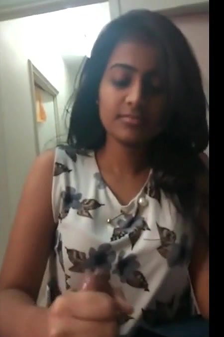 hot girl giving Blowjob to her boyfriend