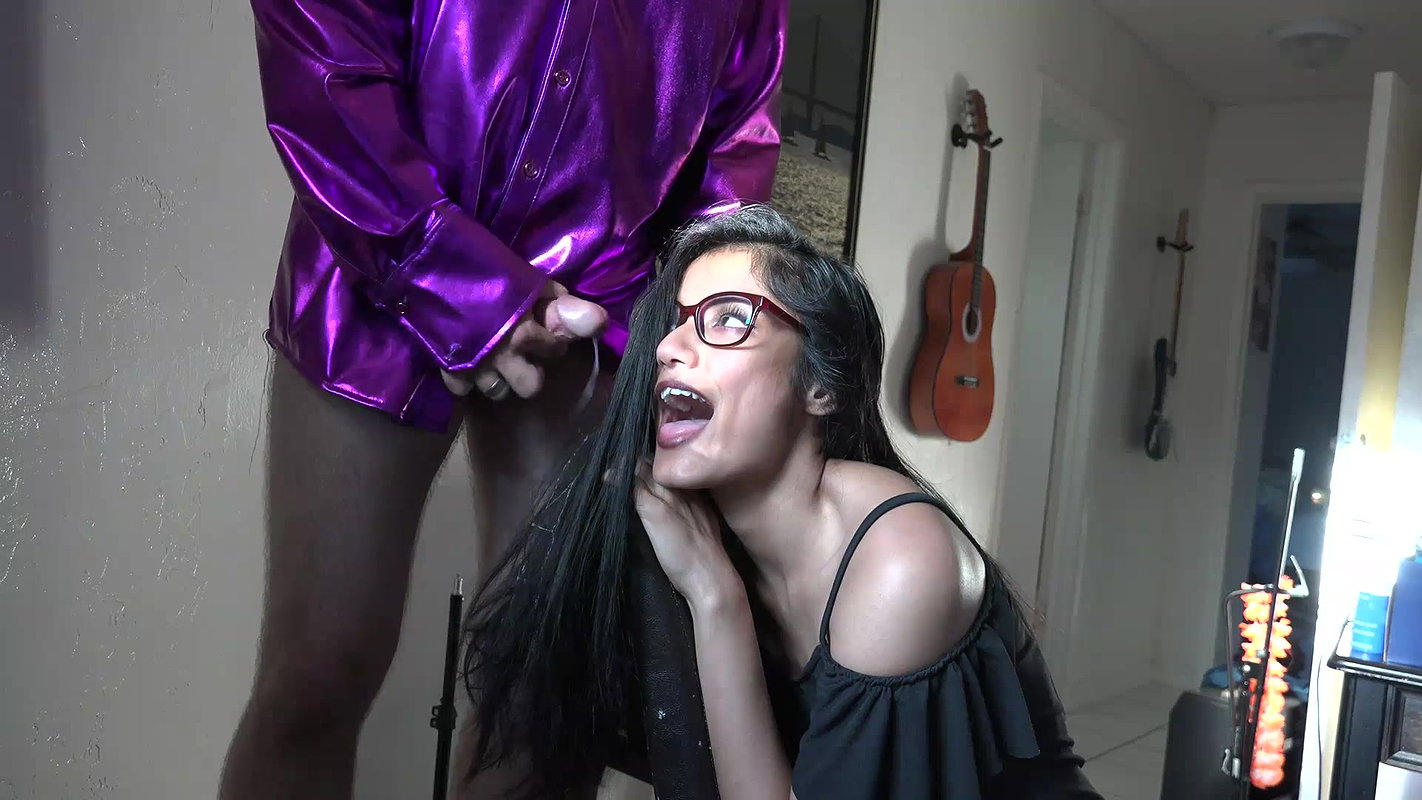 Hot sexy glass girl Blowjob