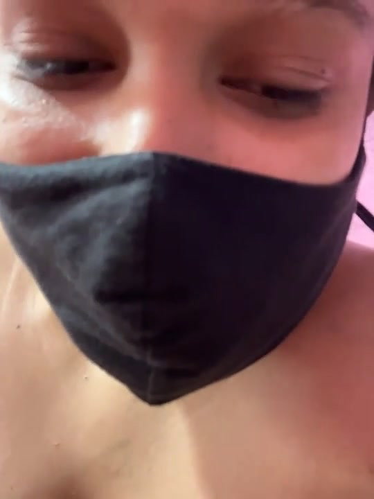 Priyajaanbaby pee