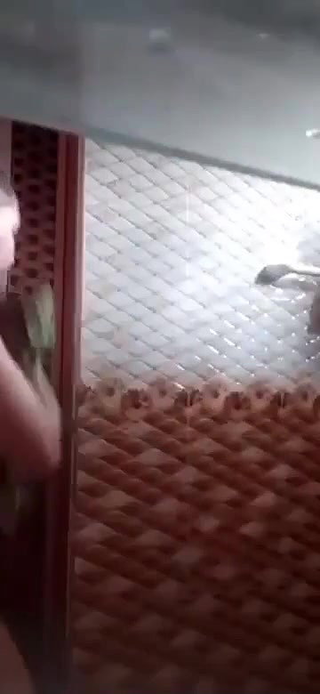 Desi girl bathing and recorded video for bf