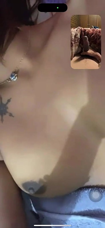 Nepali girl Showing boobs in video call and bf jerking his dick