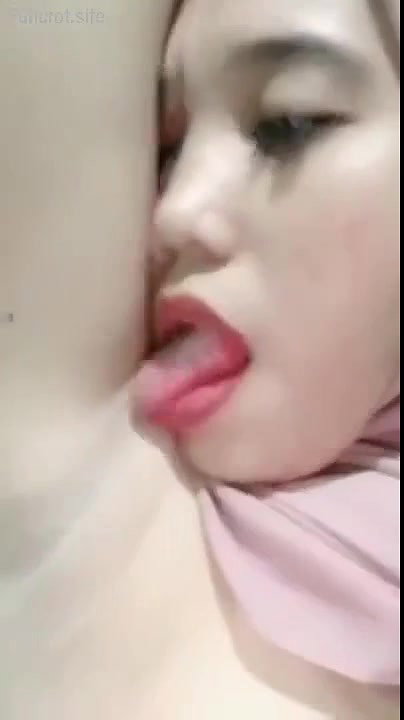 Hijab Montok Sange Jilat Ketiak Bokep Indo Hijab Jilab Viral   DoodStream
