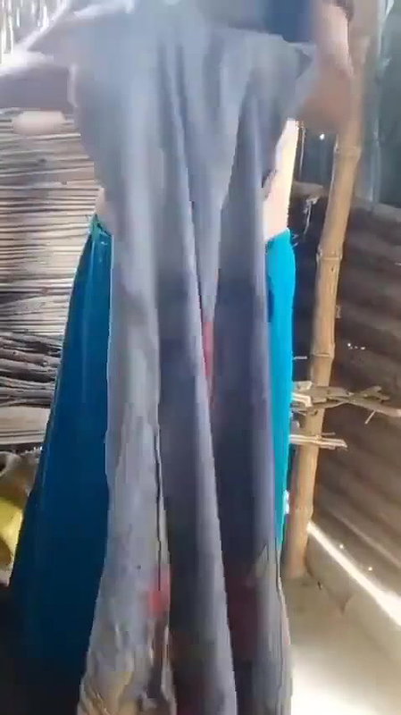 jhopdi mein khade khade chudai