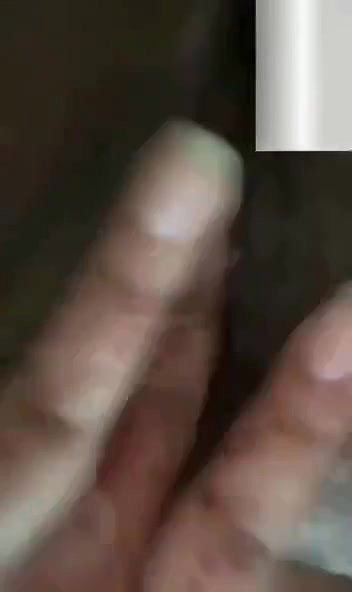 chubby girl nude show