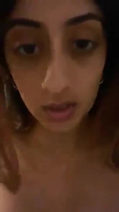 Delhi girl showing her boobs and enjoying herself