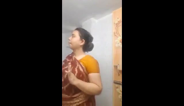 Beautiful Wife Showing and Fucking