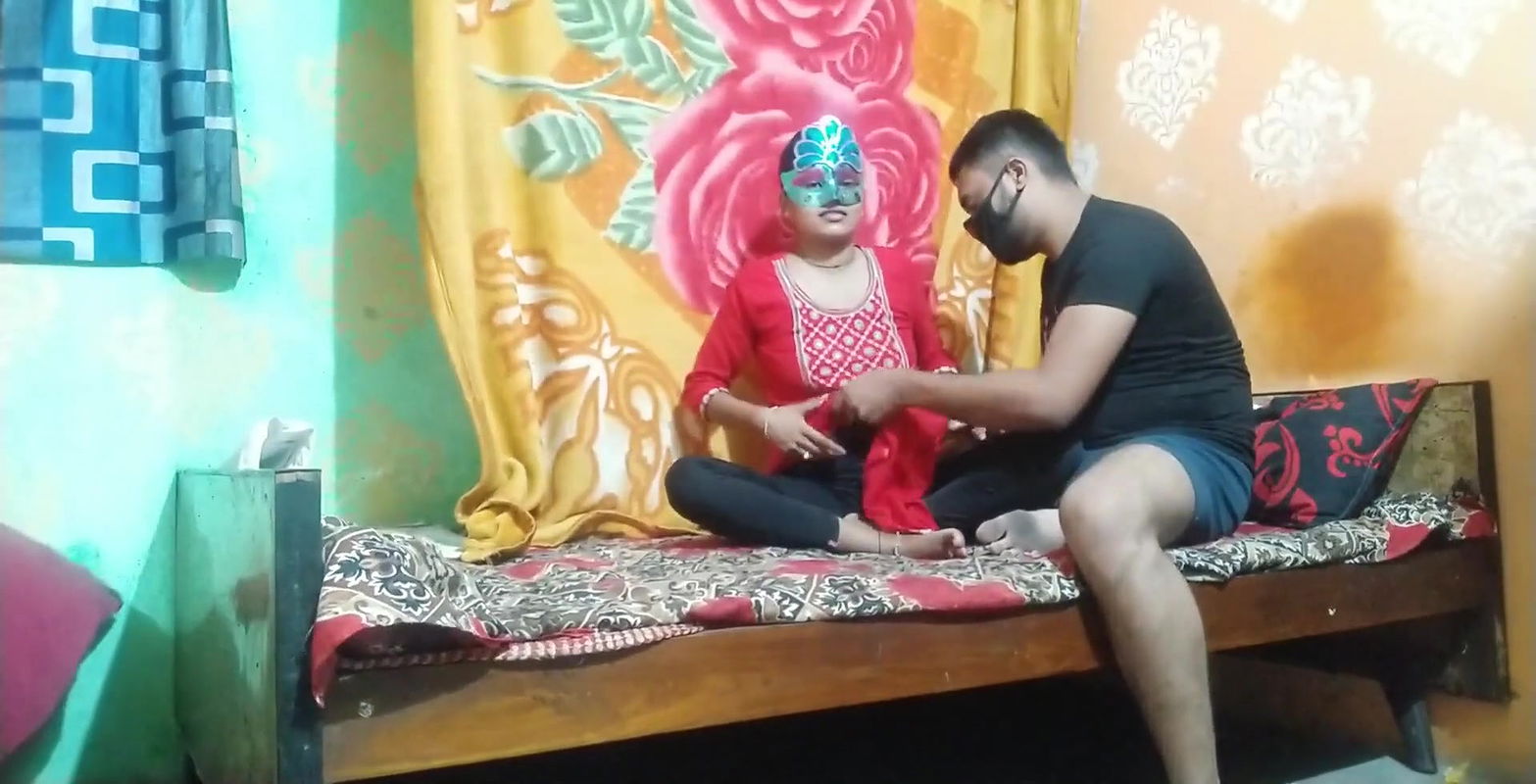 Desi sexy bhabhi full enjoy very hot