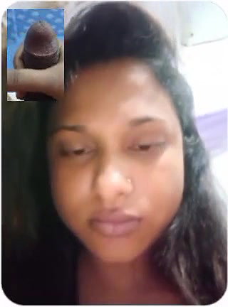 BEAUTIFUL CHUBBY BENGALI NIECE SHOWING PUSSY UNCLE CUMMING ON VC
