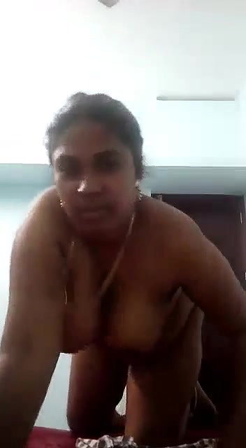 busty hot Mallu