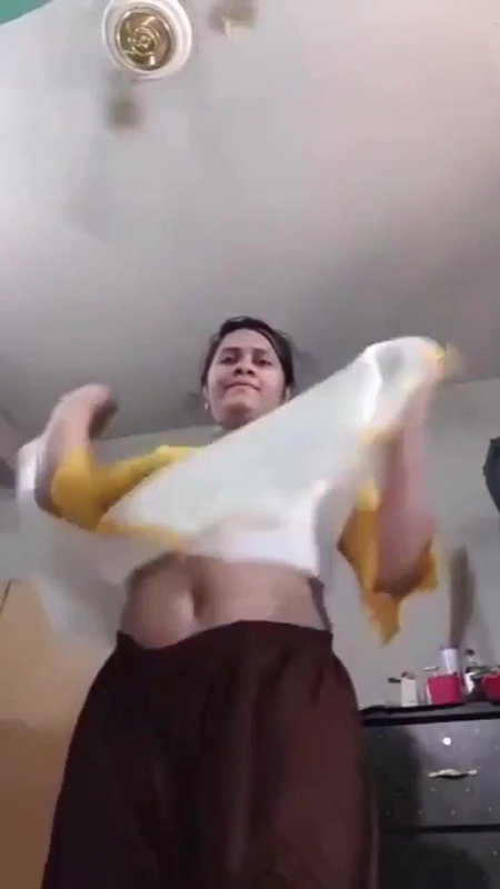 horny chubby Bhabhi Fingering pussy