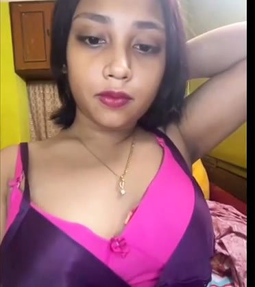 Fully Nude in video call and Fingers Her Wet Pussy till She Cums