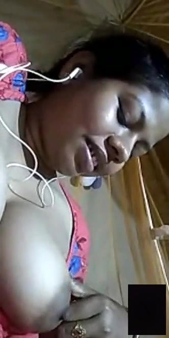 sexy big boob show