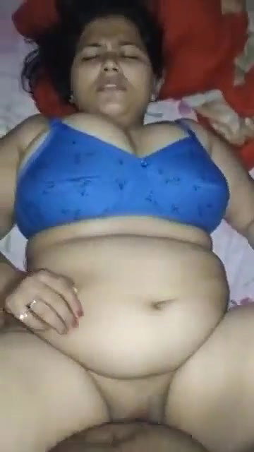 sexy busty Bhabhi fucking