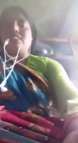 Bangladeshi MILF sex MMS