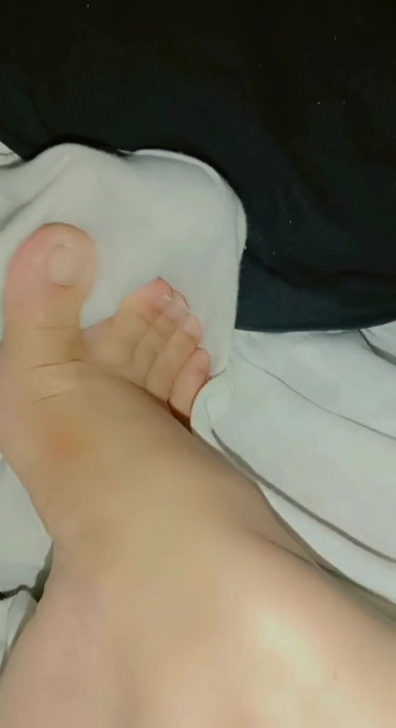 foot teasing