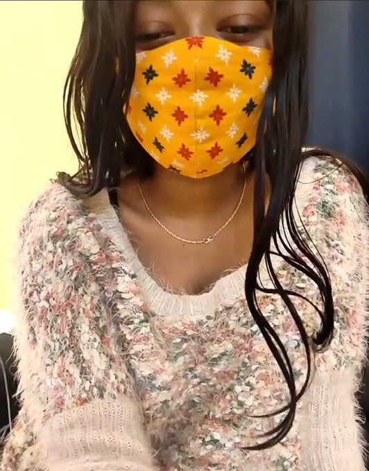 Indian girl rubing her pussy and talking