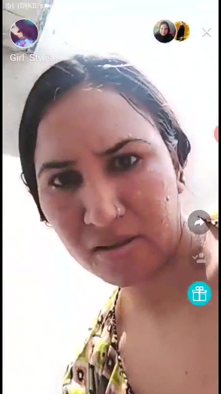 Pakistani nude selfie MMS