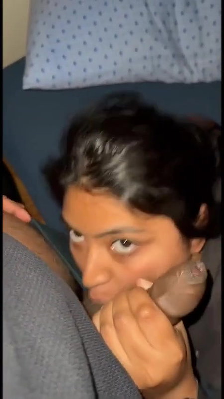 Sexy Indian Horny Wife Giving Blowjob Like A Pro