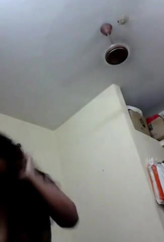 Tamil girls  flashing her boobs  Fingering