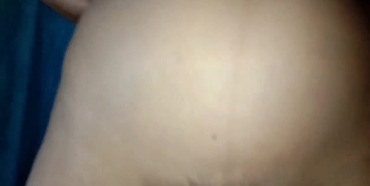 Girl’s naked dance