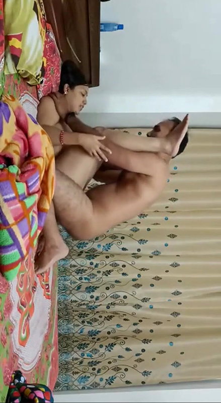 PRIYA BHABHI CUCKOLD 3