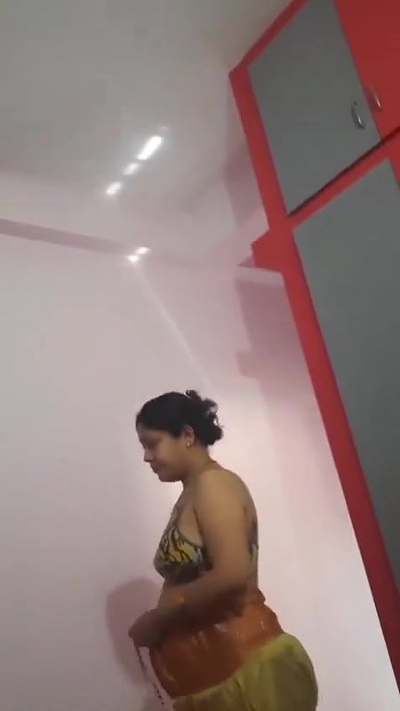 PRIYA BHABHI CUCKOLD 17