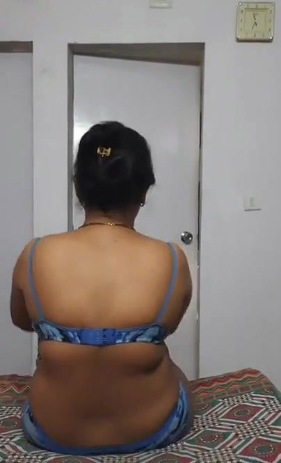 PRIYA BHABHI CUCKOLD 23