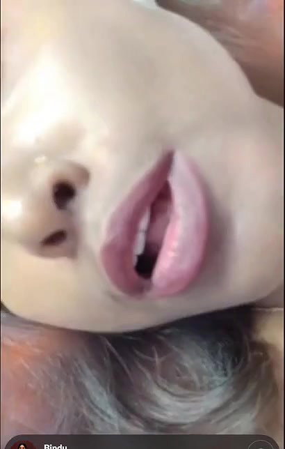 Bindu showing her nude body