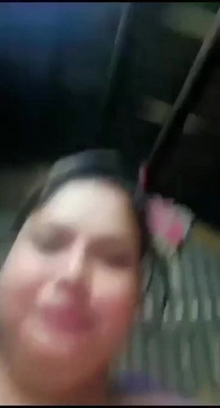 Sexy Chubby Bangala Aunty Nude Show